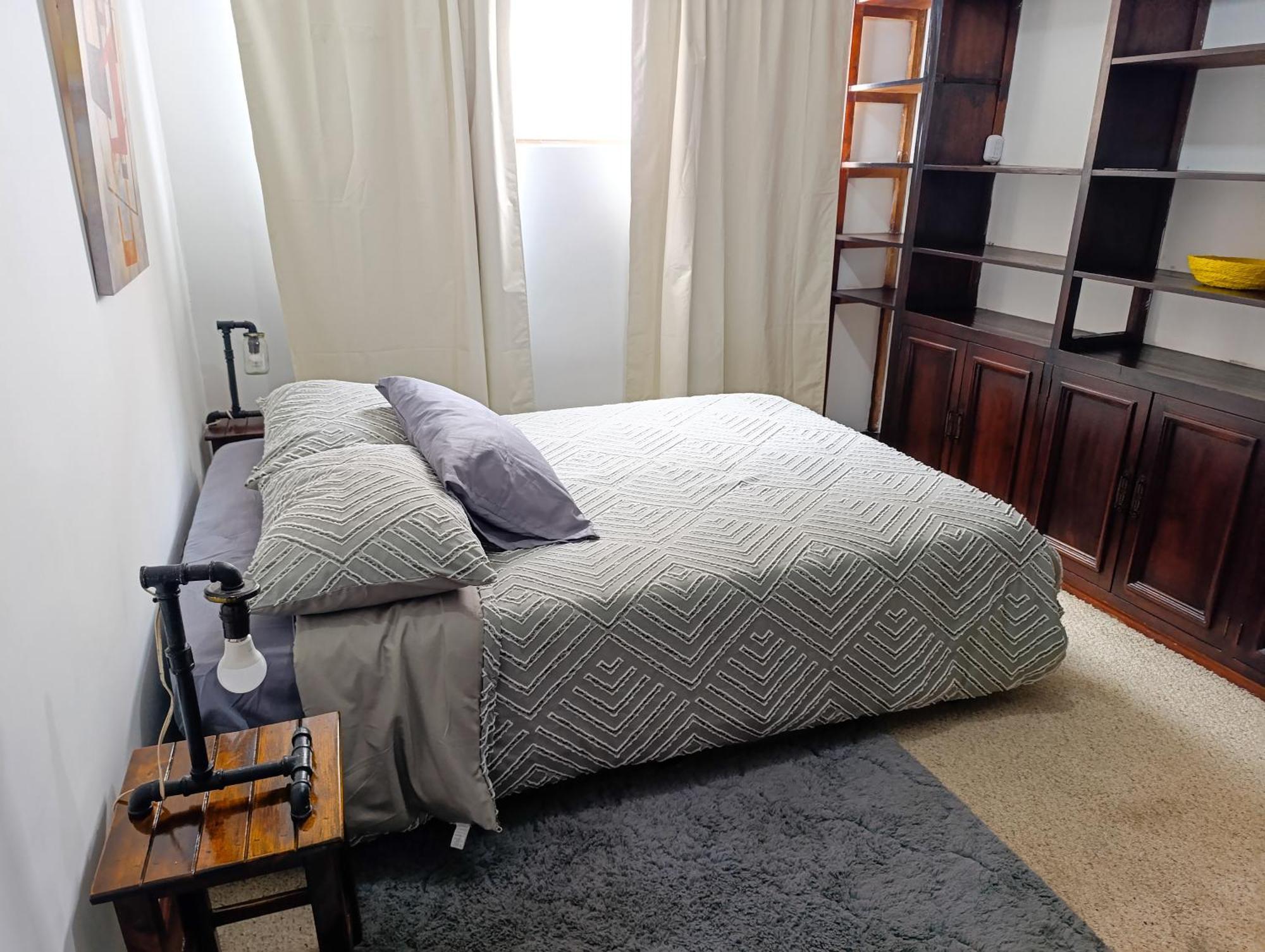 Hostal Mochiliers Bed And Breakfast Cuenca Extérieur photo