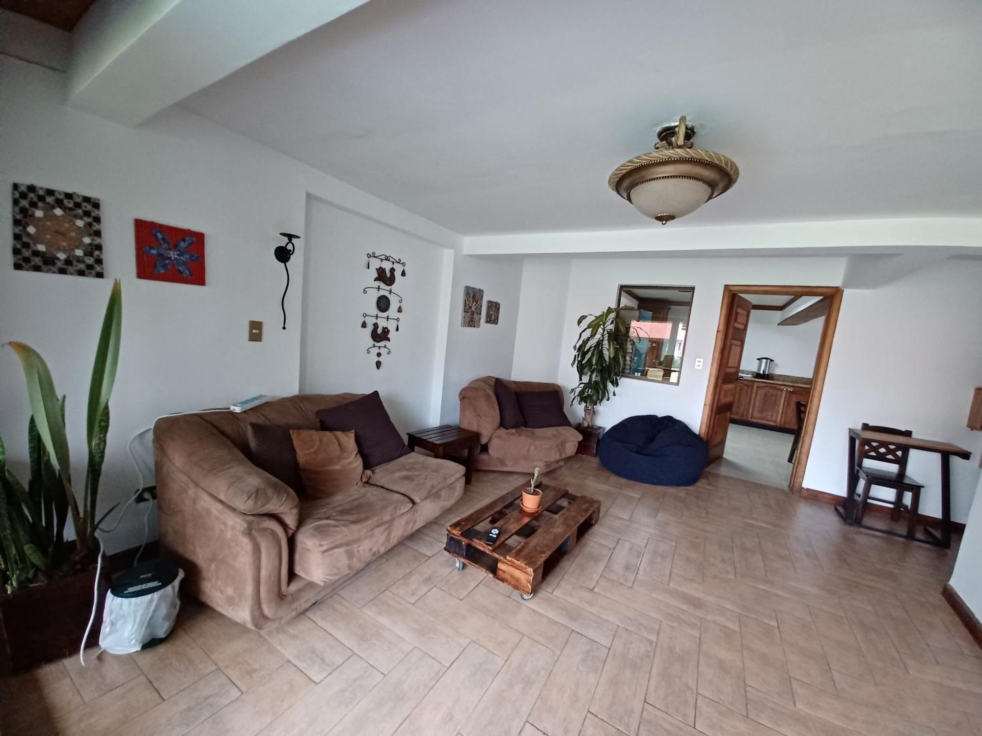 Hostal Mochiliers Bed And Breakfast Cuenca Extérieur photo