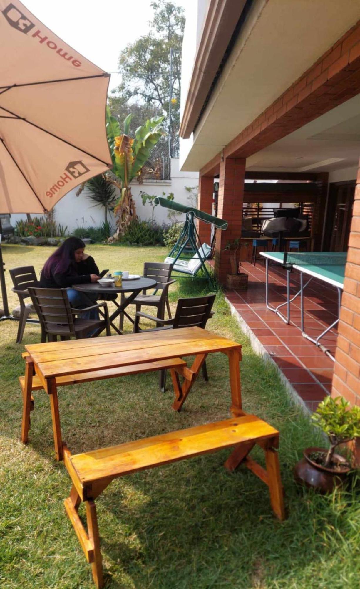 Hostal Mochiliers Bed And Breakfast Cuenca Extérieur photo